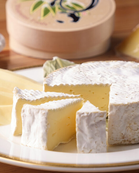 新得農場のチーズ